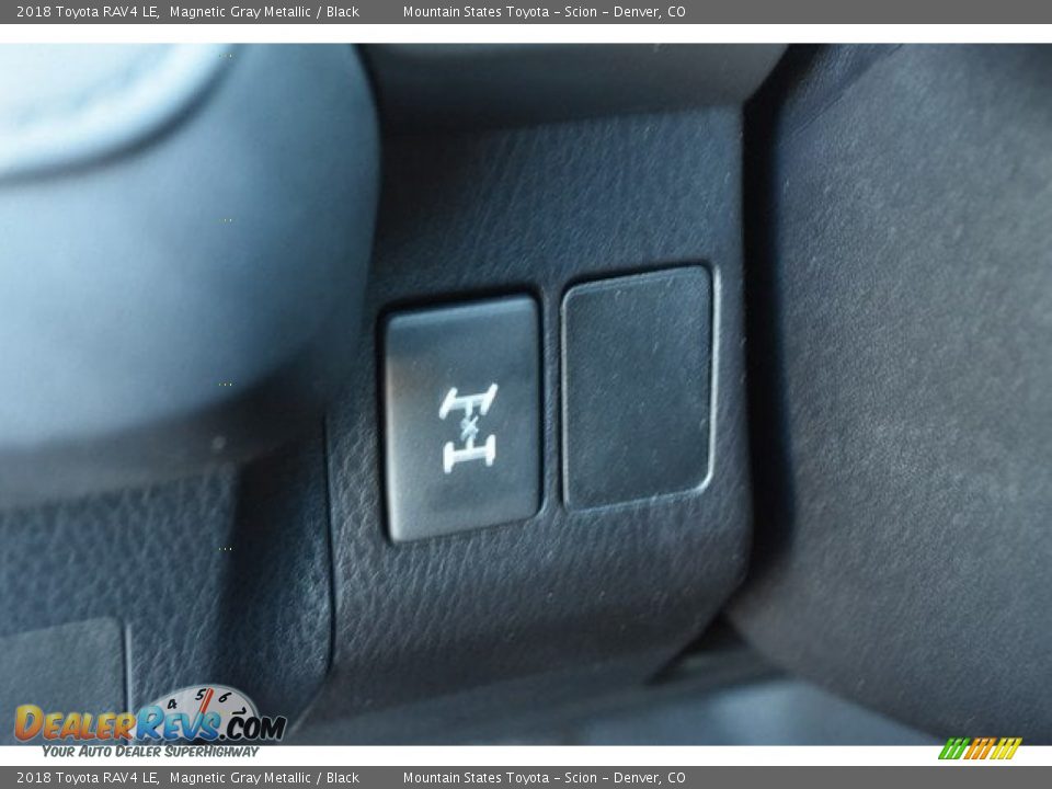 2018 Toyota RAV4 LE Magnetic Gray Metallic / Black Photo #26