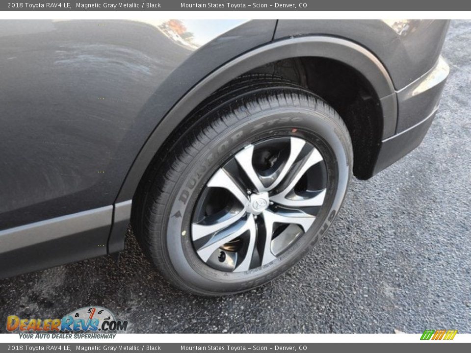 2018 Toyota RAV4 LE Magnetic Gray Metallic / Black Photo #34
