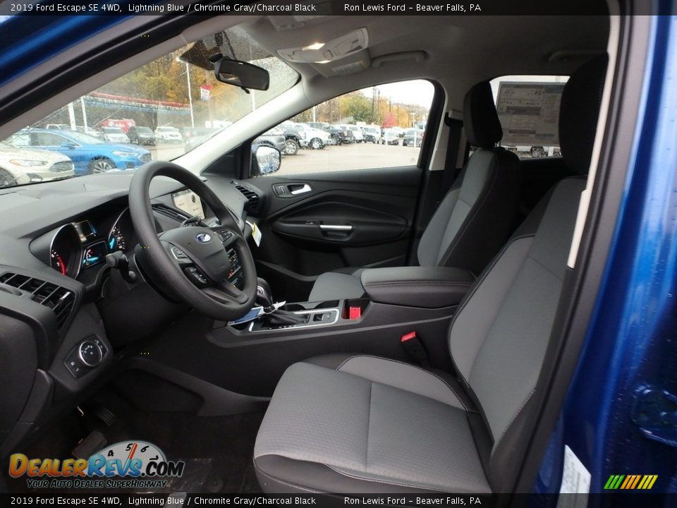 Front Seat of 2019 Ford Escape SE 4WD Photo #11