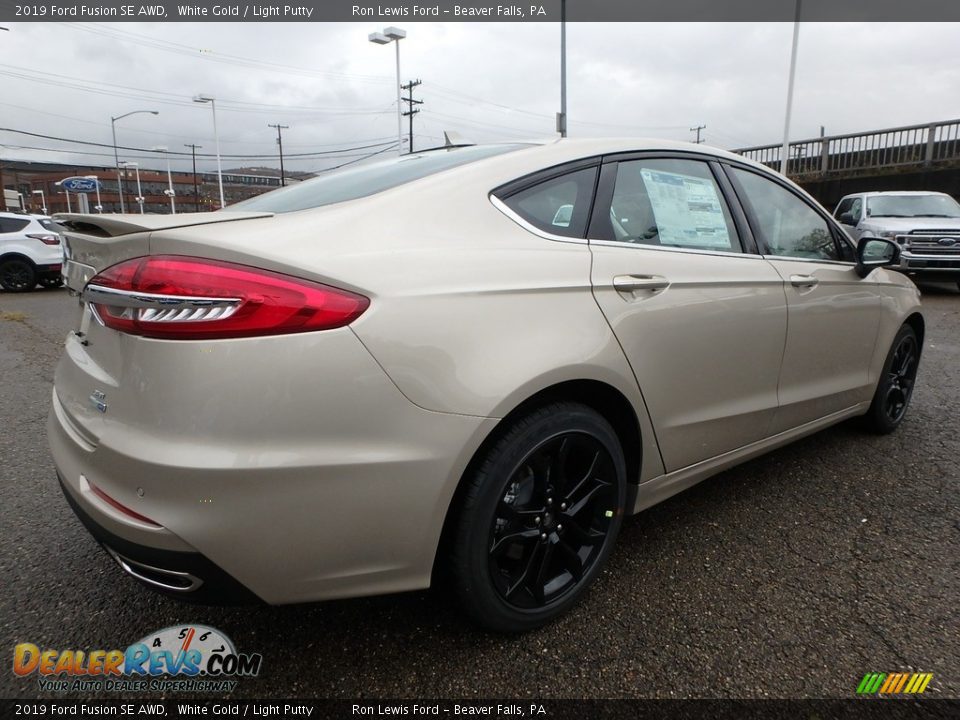 2019 Ford Fusion SE AWD White Gold / Light Putty Photo #2