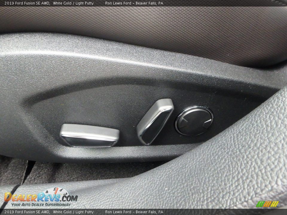 2019 Ford Fusion SE AWD White Gold / Light Putty Photo #14