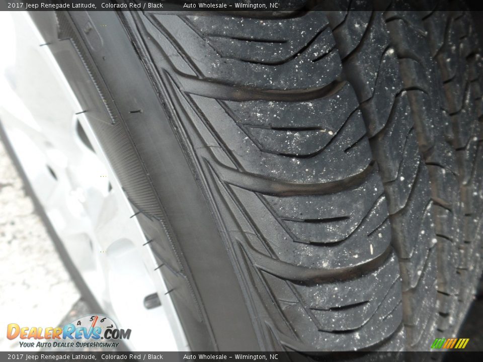 2017 Jeep Renegade Latitude Colorado Red / Black Photo #9