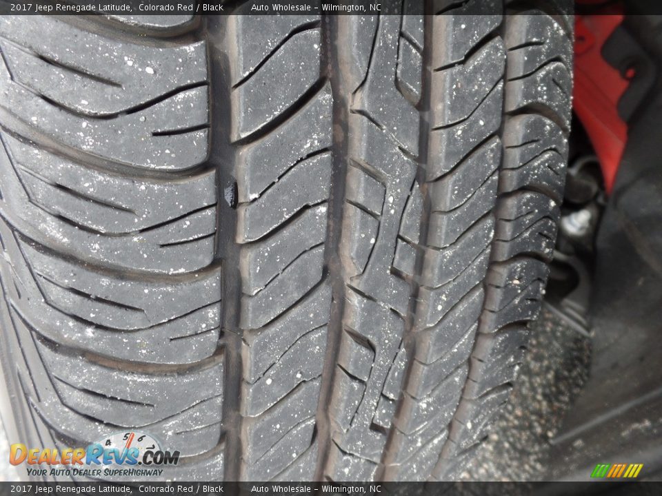 2017 Jeep Renegade Latitude Colorado Red / Black Photo #10