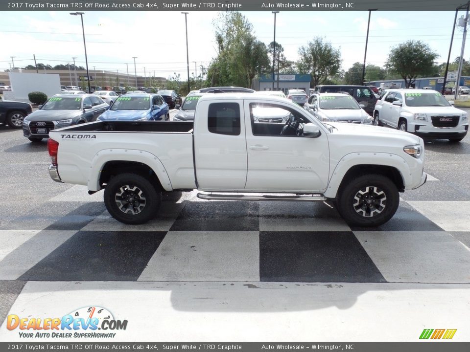 2017 Toyota Tacoma TRD Off Road Access Cab 4x4 Super White / TRD Graphite Photo #3
