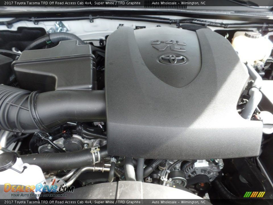 2017 Toyota Tacoma TRD Off Road Access Cab 4x4 Super White / TRD Graphite Photo #6
