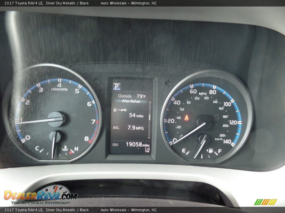 2017 Toyota RAV4 LE Silver Sky Metallic / Black Photo #16