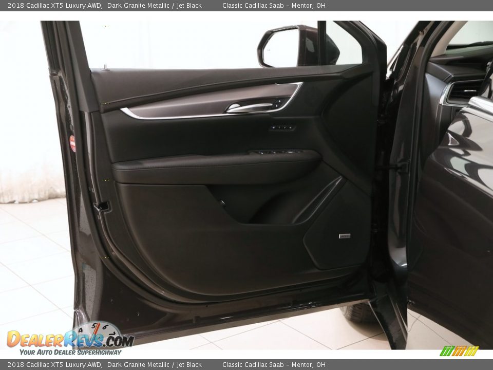 2018 Cadillac XT5 Luxury AWD Dark Granite Metallic / Jet Black Photo #4