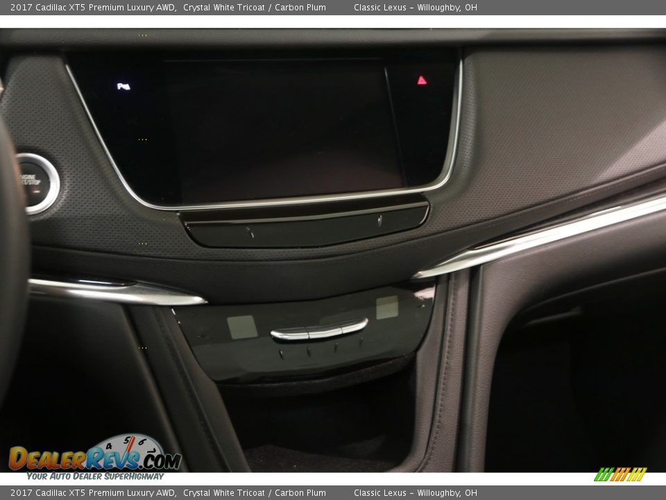 2017 Cadillac XT5 Premium Luxury AWD Crystal White Tricoat / Carbon Plum Photo #10