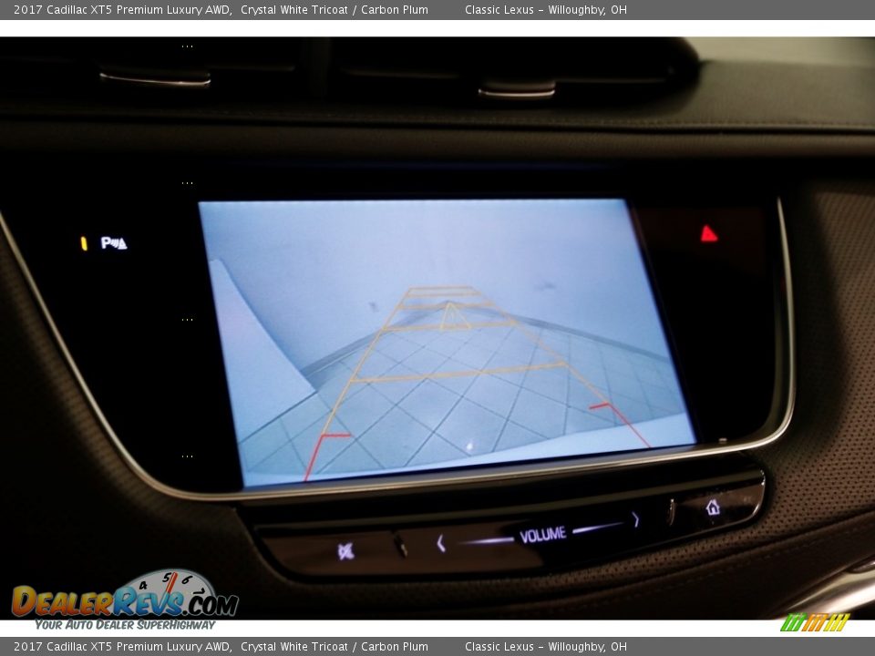 2017 Cadillac XT5 Premium Luxury AWD Crystal White Tricoat / Carbon Plum Photo #18