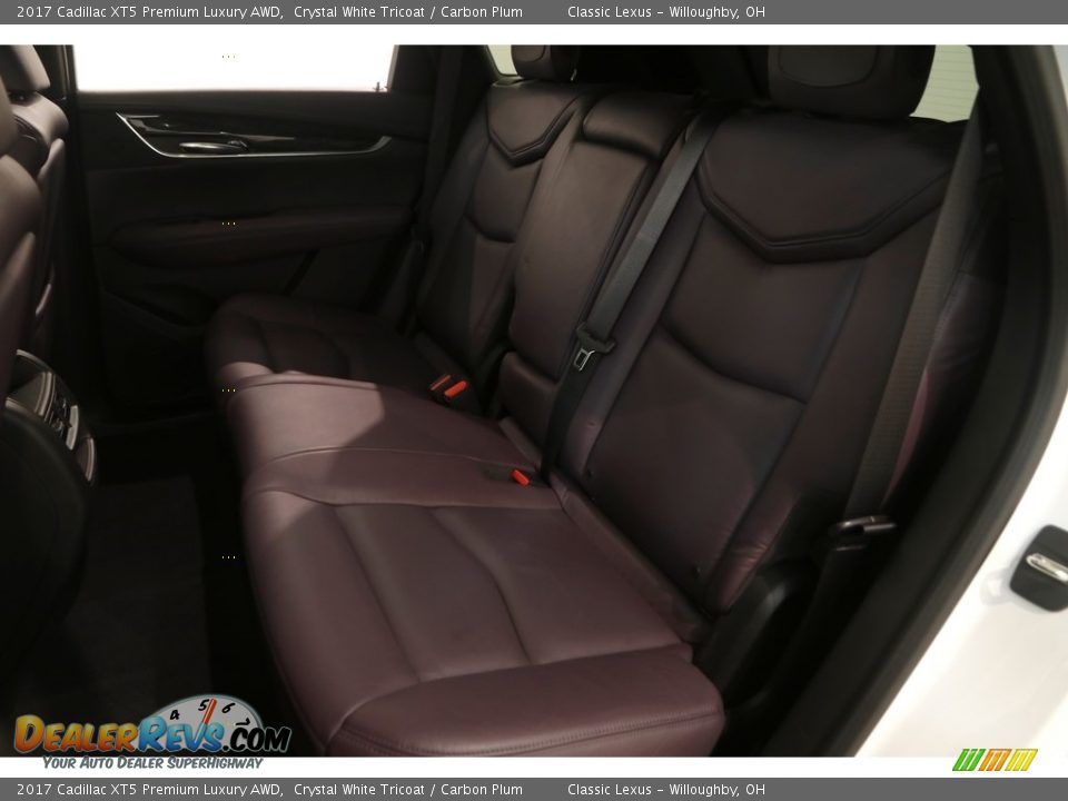2017 Cadillac XT5 Premium Luxury AWD Crystal White Tricoat / Carbon Plum Photo #24