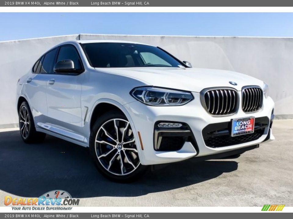 Front 3/4 View of 2019 BMW X4 M40i Photo #12
