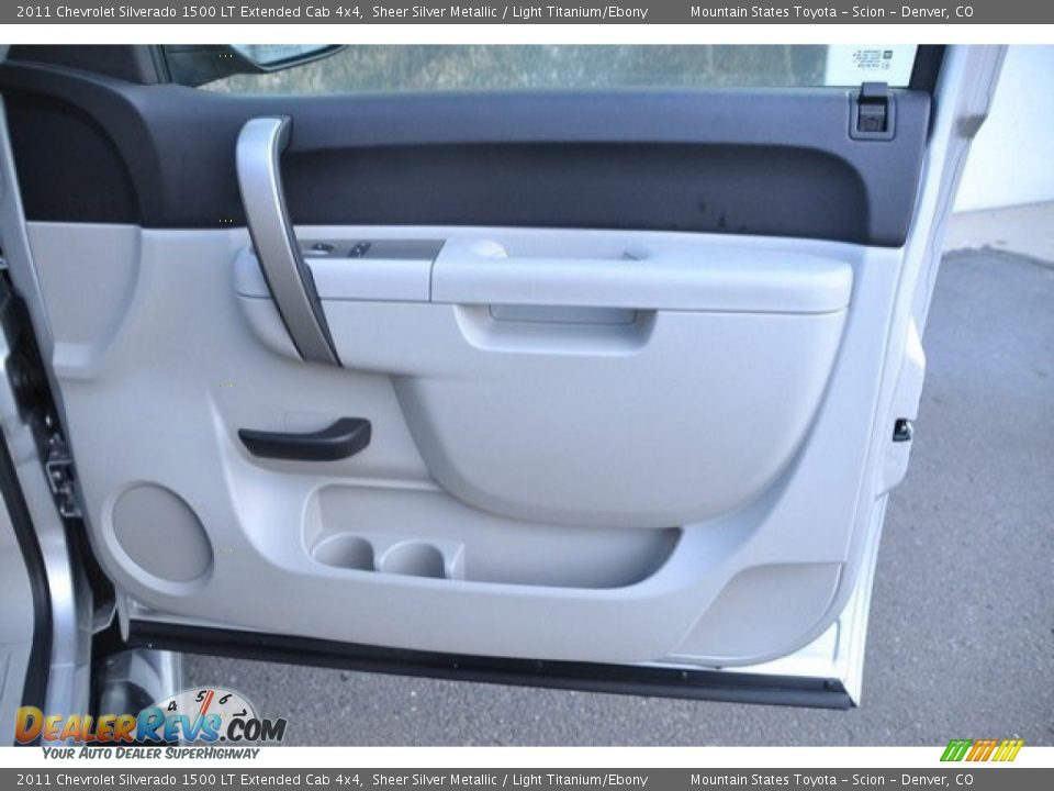 2011 Chevrolet Silverado 1500 LT Extended Cab 4x4 Sheer Silver Metallic / Light Titanium/Ebony Photo #25