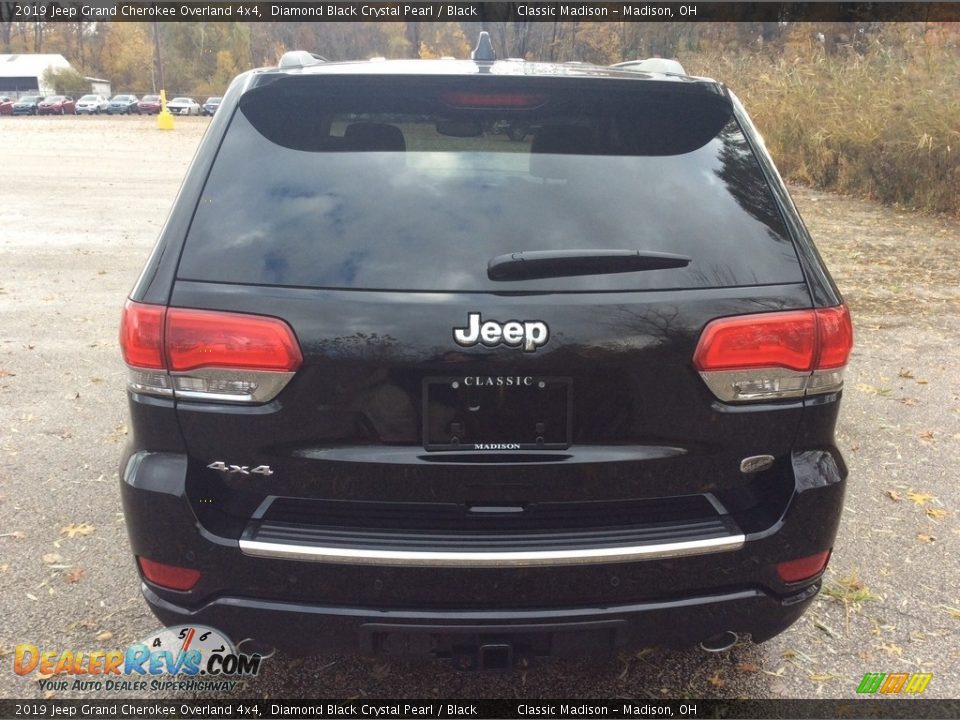 2019 Jeep Grand Cherokee Overland 4x4 Diamond Black Crystal Pearl / Black Photo #5