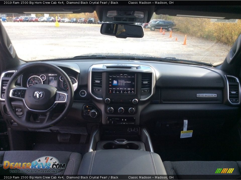 2019 Ram 1500 Big Horn Crew Cab 4x4 Diamond Black Crystal Pearl / Black Photo #11