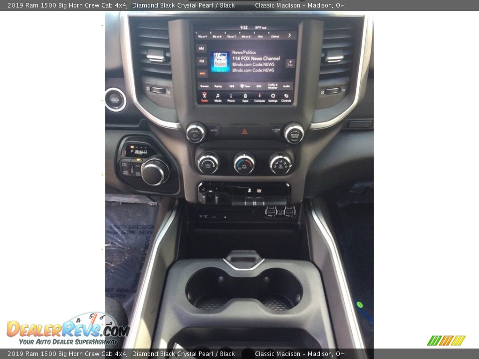 2019 Ram 1500 Big Horn Crew Cab 4x4 Diamond Black Crystal Pearl / Black Photo #13