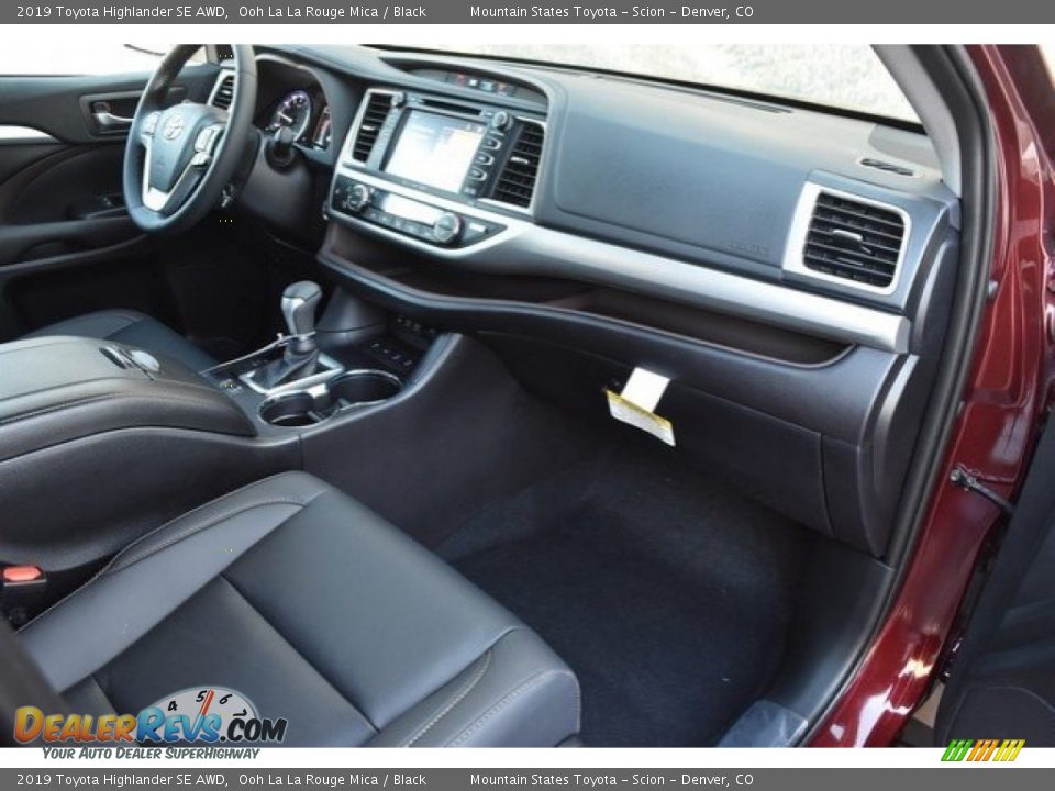 2019 Toyota Highlander SE AWD Ooh La La Rouge Mica / Black Photo #11
