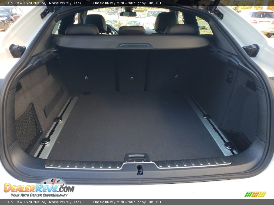 2019 BMW X6 xDrive35i Trunk Photo #6
