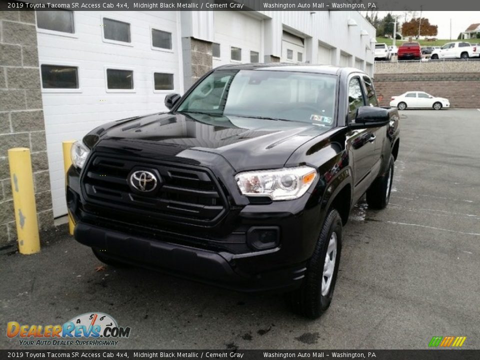 2019 Toyota Tacoma SR Access Cab 4x4 Midnight Black Metallic / Cement Gray Photo #1
