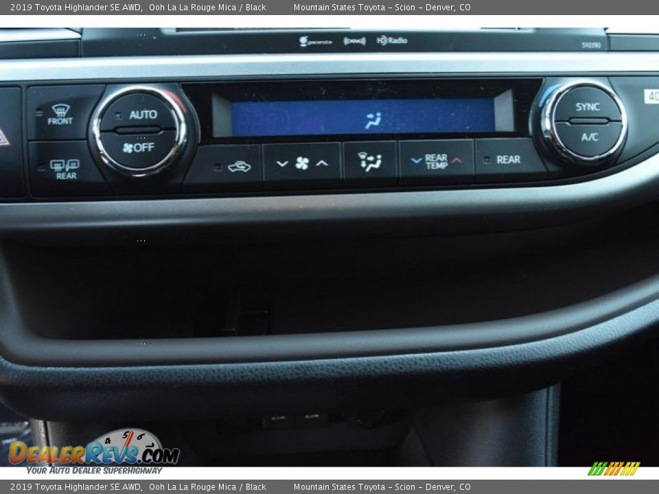 2019 Toyota Highlander SE AWD Ooh La La Rouge Mica / Black Photo #32