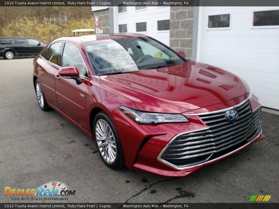2019 Toyota Avalon Hybrid Limited Ruby Flare Pearl / Cognac Photo #1