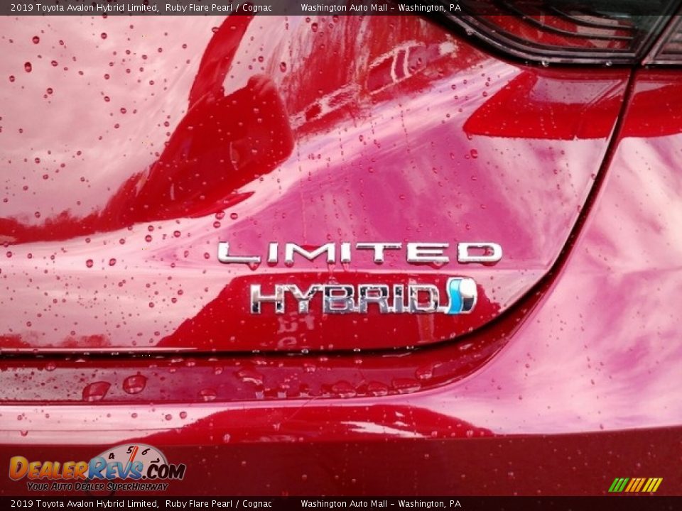 2019 Toyota Avalon Hybrid Limited Ruby Flare Pearl / Cognac Photo #5