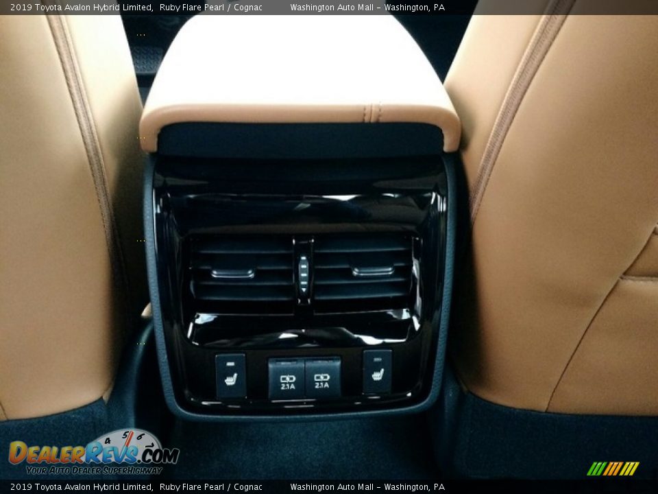 2019 Toyota Avalon Hybrid Limited Ruby Flare Pearl / Cognac Photo #17