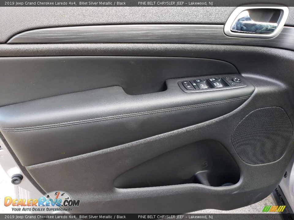 2019 Jeep Grand Cherokee Laredo 4x4 Billet Silver Metallic / Black Photo #8