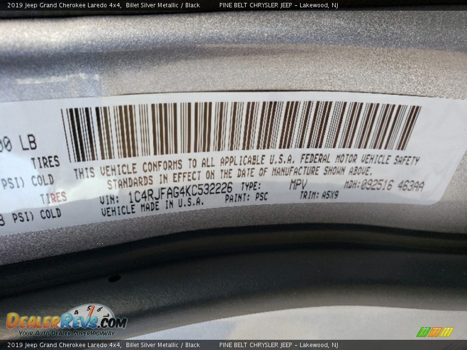 2019 Jeep Grand Cherokee Laredo 4x4 Billet Silver Metallic / Black Photo #9