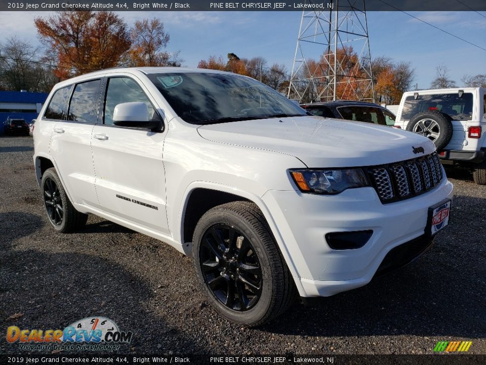 2019 Jeep Grand Cherokee Altitude 4x4 Bright White / Black Photo #1