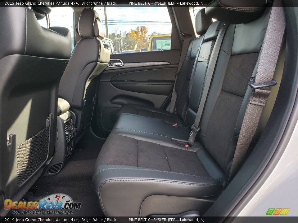 2019 Jeep Grand Cherokee Altitude 4x4 Bright White / Black Photo #6