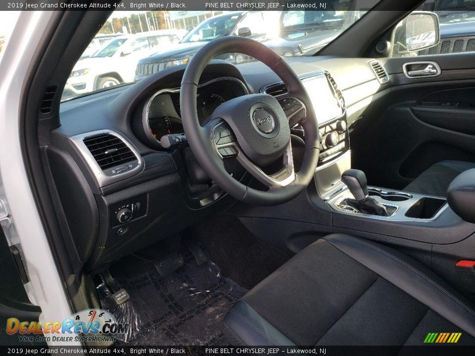 2019 Jeep Grand Cherokee Altitude 4x4 Bright White / Black Photo #7