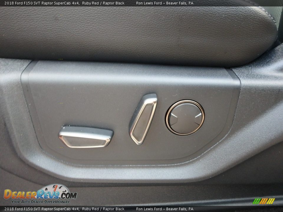 Controls of 2018 Ford F150 SVT Raptor SuperCab 4x4 Photo #15