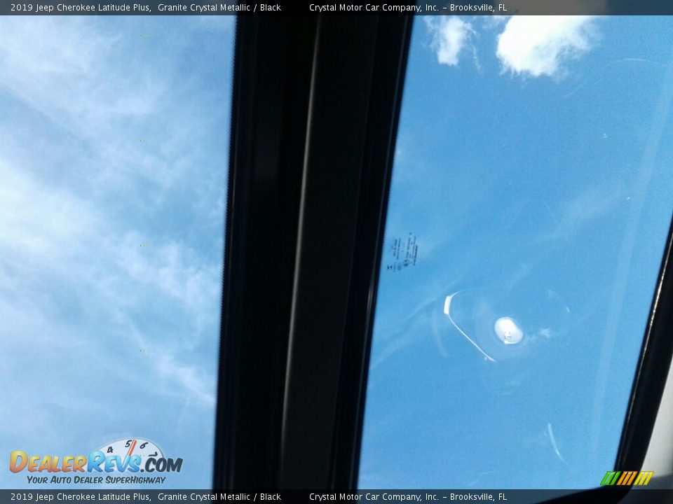 2019 Jeep Cherokee Latitude Plus Granite Crystal Metallic / Black Photo #19