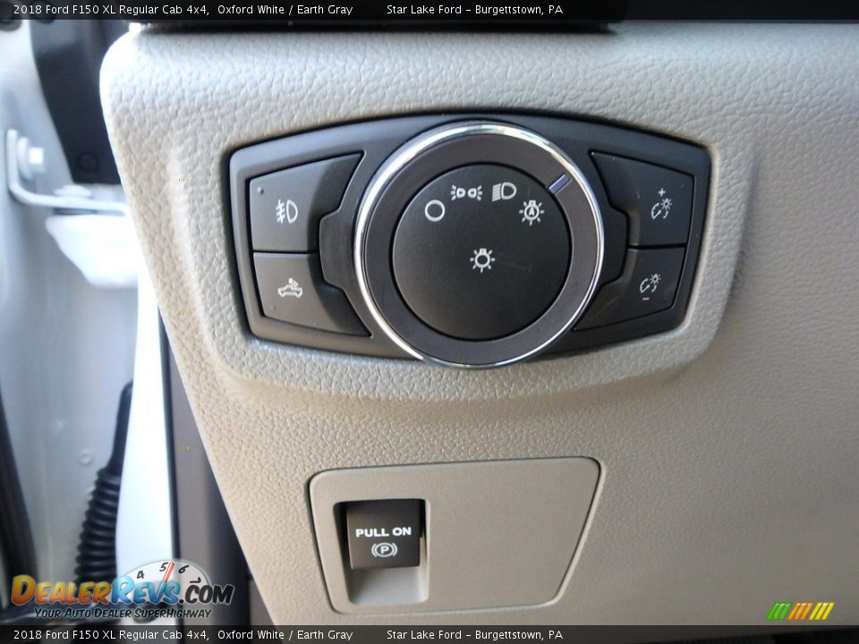 2018 Ford F150 XL Regular Cab 4x4 Oxford White / Earth Gray Photo #17