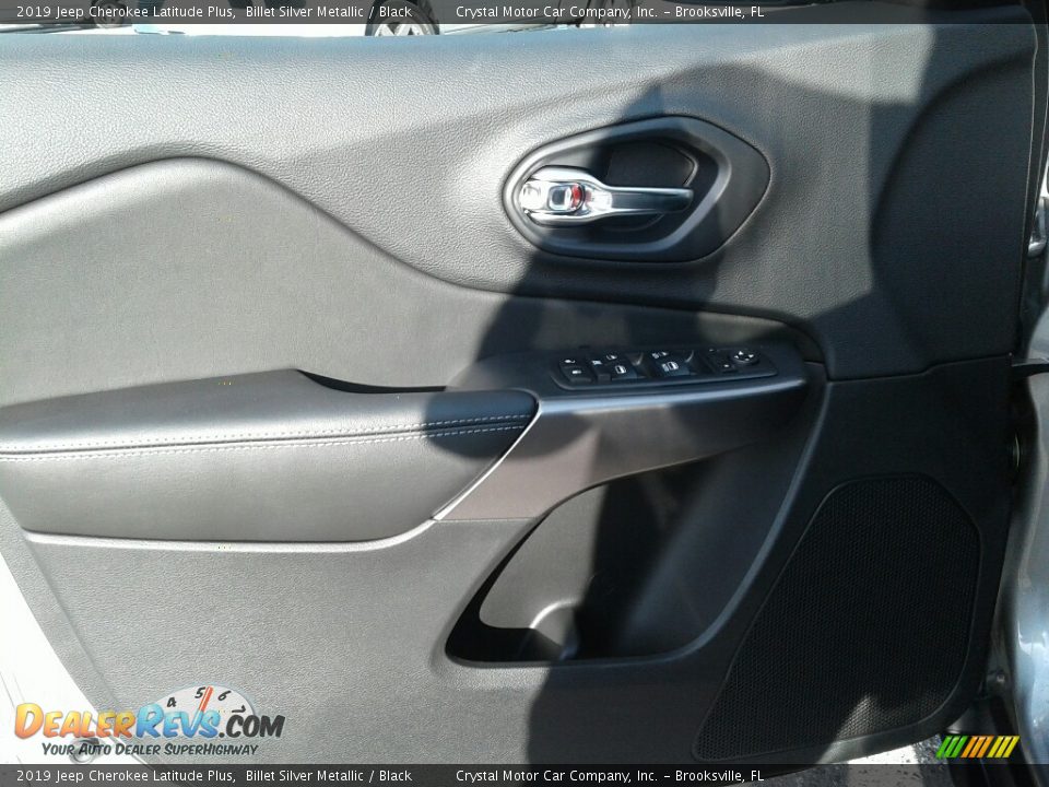 2019 Jeep Cherokee Latitude Plus Billet Silver Metallic / Black Photo #18