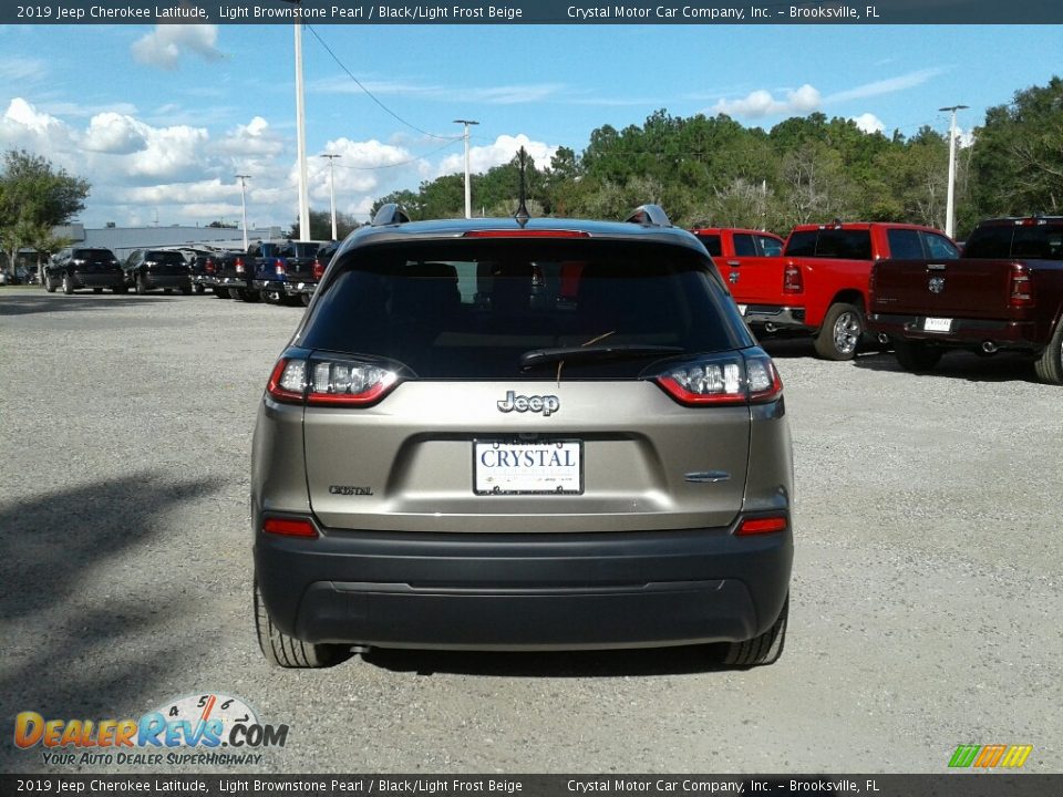 2019 Jeep Cherokee Latitude Light Brownstone Pearl / Black/Light Frost Beige Photo #4