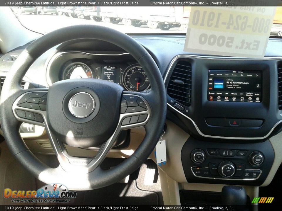 2019 Jeep Cherokee Latitude Light Brownstone Pearl / Black/Light Frost Beige Photo #13