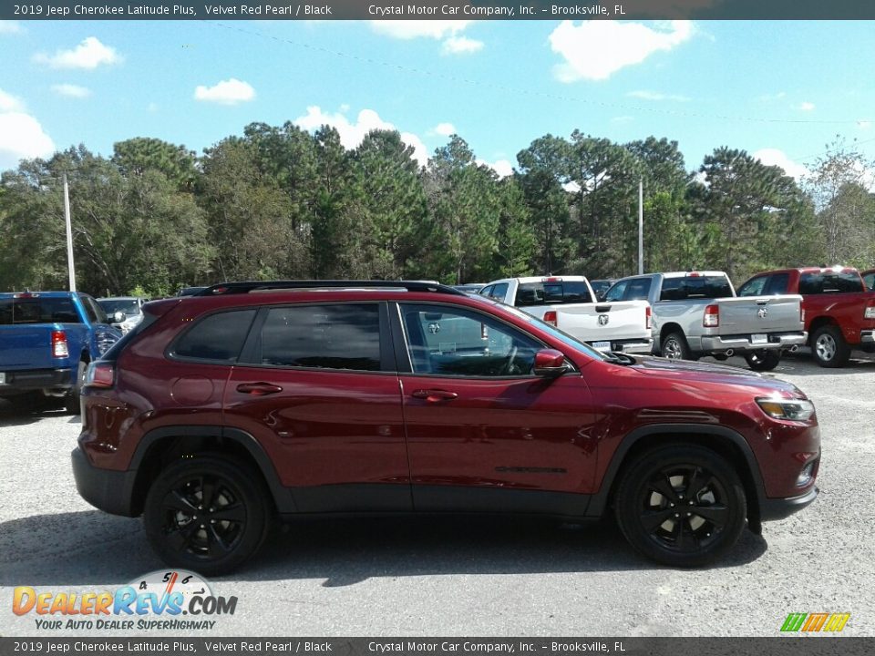 2019 Jeep Cherokee Latitude Plus Velvet Red Pearl / Black Photo #6