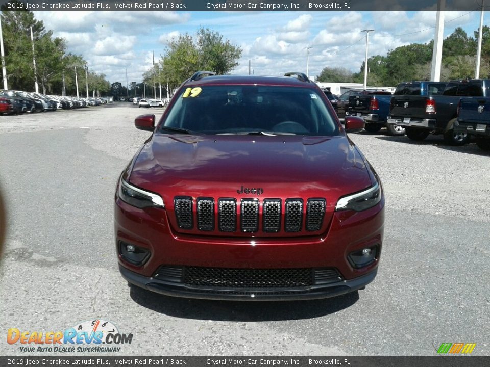 2019 Jeep Cherokee Latitude Plus Velvet Red Pearl / Black Photo #8