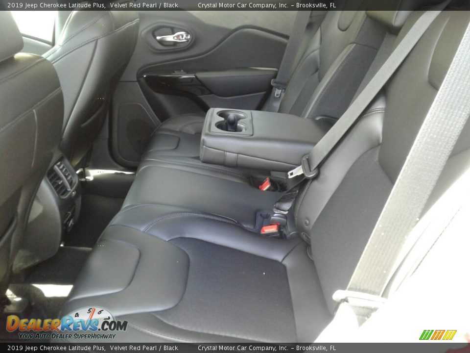 2019 Jeep Cherokee Latitude Plus Velvet Red Pearl / Black Photo #10
