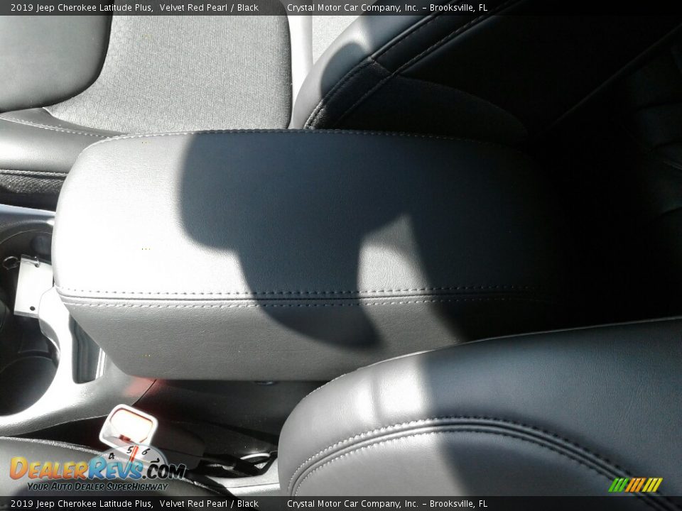 2019 Jeep Cherokee Latitude Plus Velvet Red Pearl / Black Photo #18