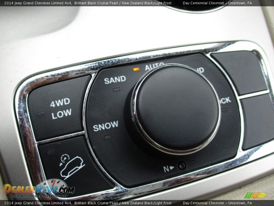 2014 Jeep Grand Cherokee Limited 4x4 Brilliant Black Crystal Pearl / New Zealand Black/Light Frost Photo #29