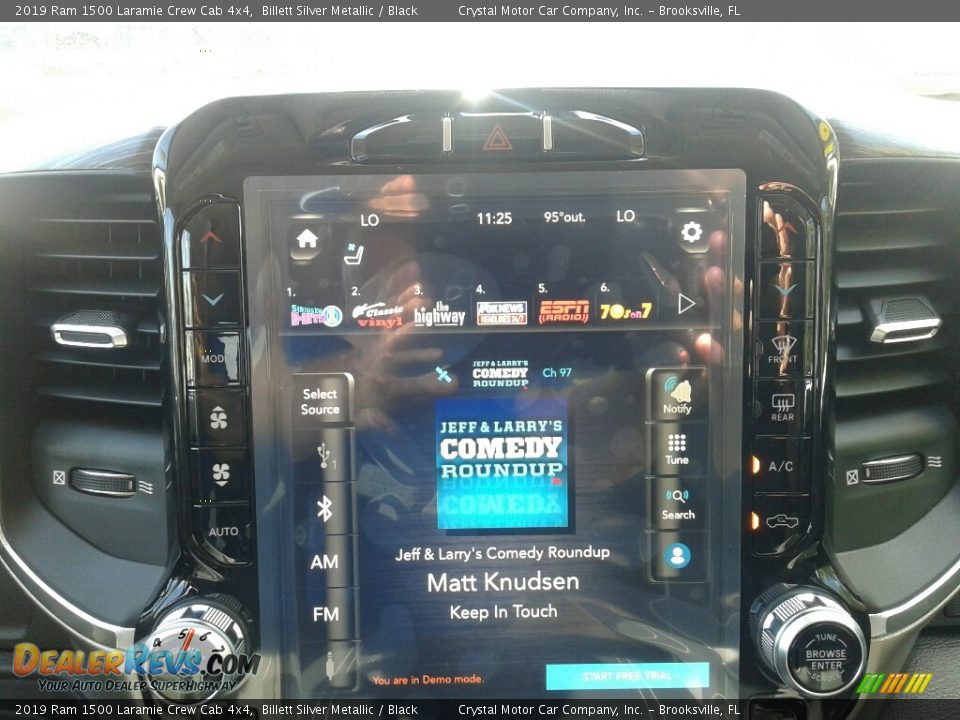 2019 Ram 1500 Laramie Crew Cab 4x4 Billett Silver Metallic / Black Photo #15