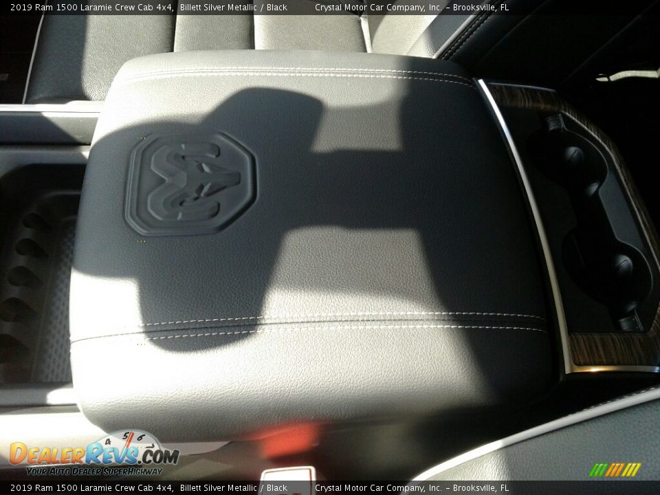 2019 Ram 1500 Laramie Crew Cab 4x4 Billett Silver Metallic / Black Photo #18