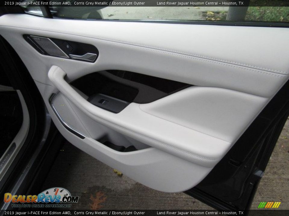 Door Panel of 2019 Jaguar I-PACE First Edition AWD Photo #20