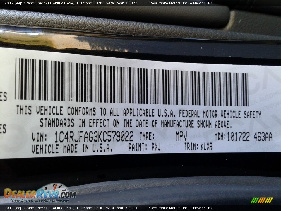 2019 Jeep Grand Cherokee Altitude 4x4 Diamond Black Crystal Pearl / Black Photo #36