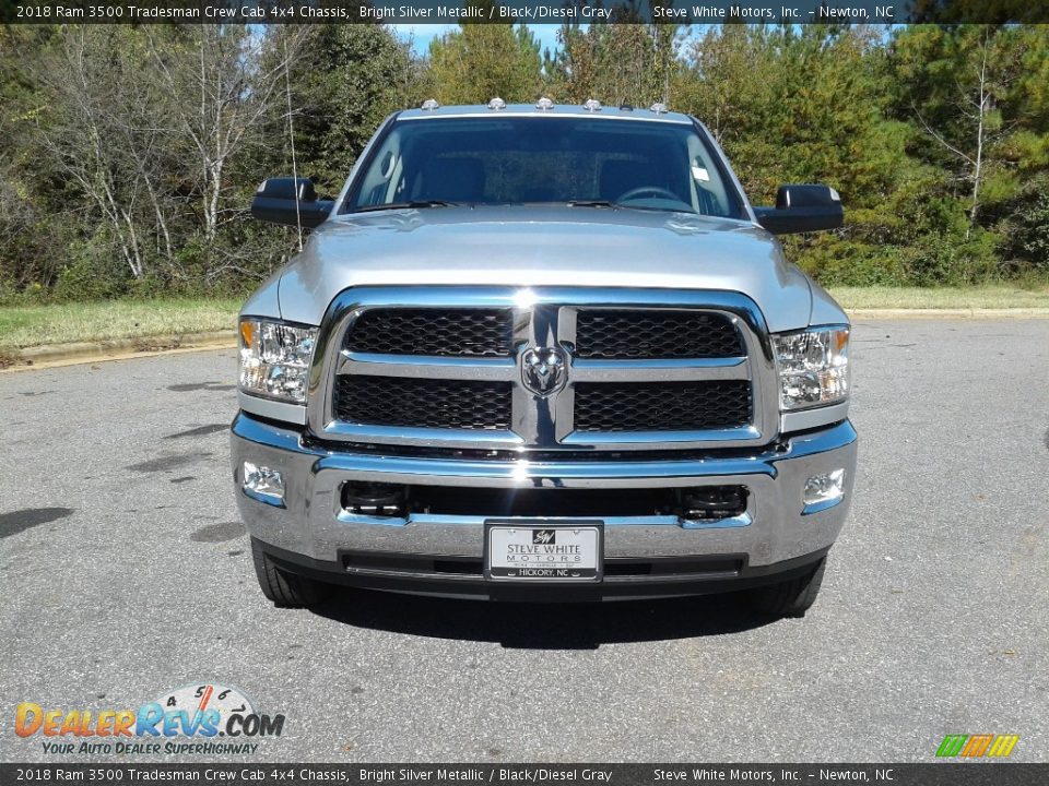 2018 Ram 3500 Tradesman Crew Cab 4x4 Chassis Bright Silver Metallic / Black/Diesel Gray Photo #3