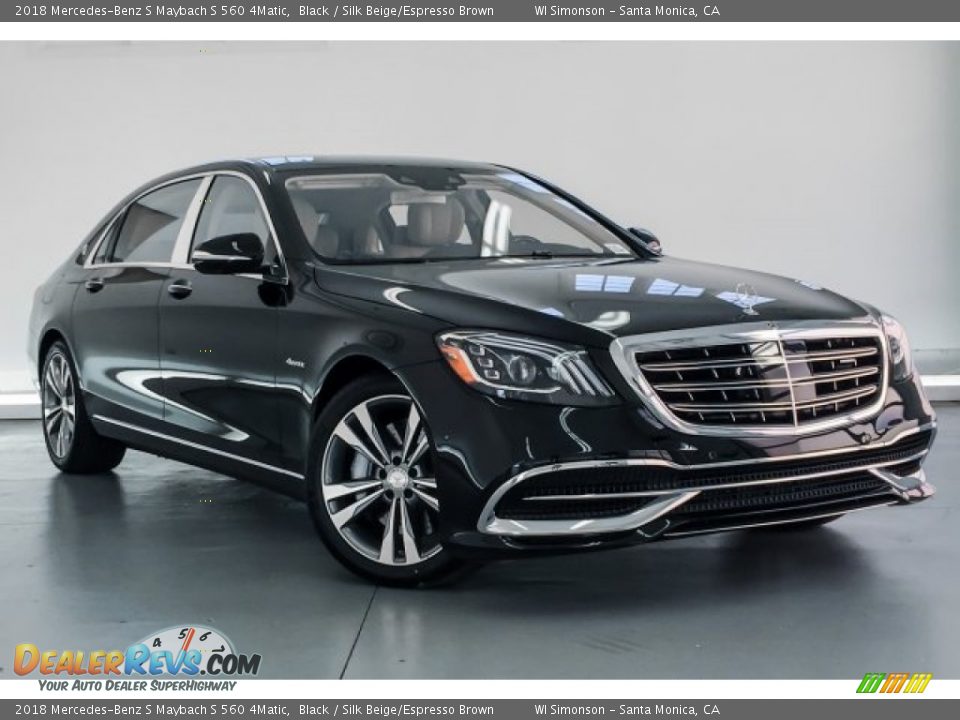 Front 3/4 View of 2018 Mercedes-Benz S Maybach S 560 4Matic Photo #14