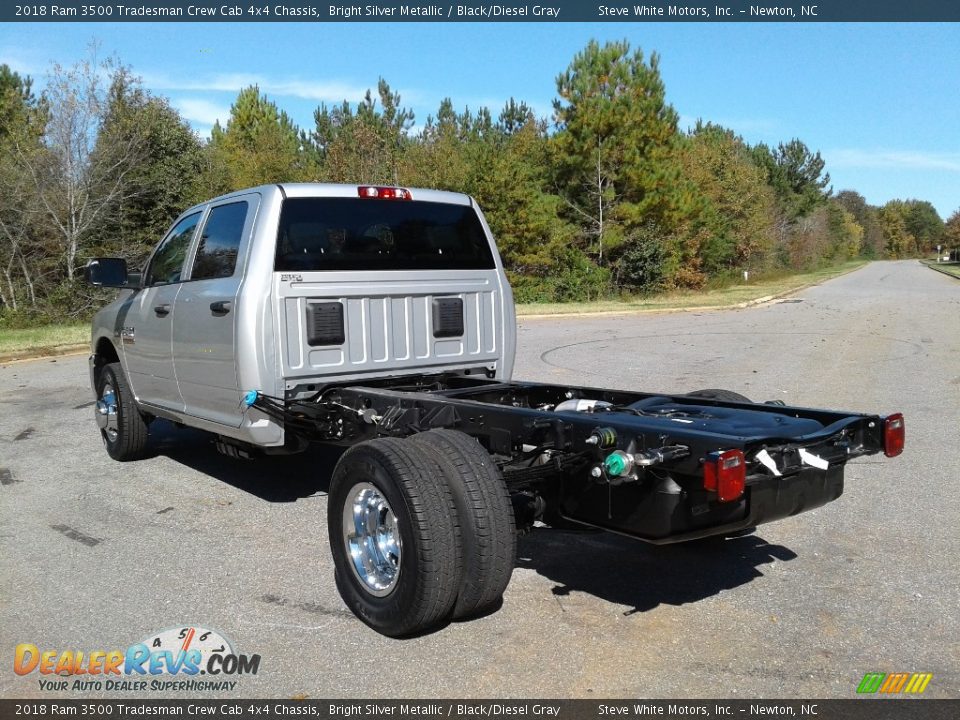 2018 Ram 3500 Tradesman Crew Cab 4x4 Chassis Bright Silver Metallic / Black/Diesel Gray Photo #8