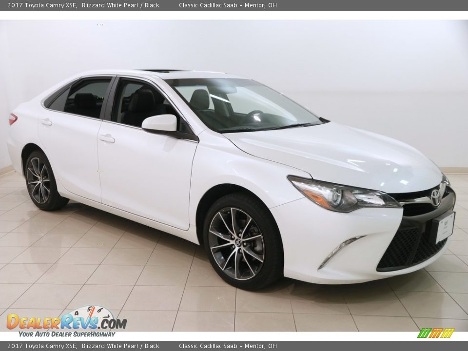 2017 Toyota Camry XSE Blizzard White Pearl / Black Photo #1